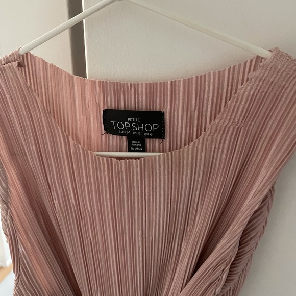 Top shop cold shoulder pleated dress - Picture 5 of 6